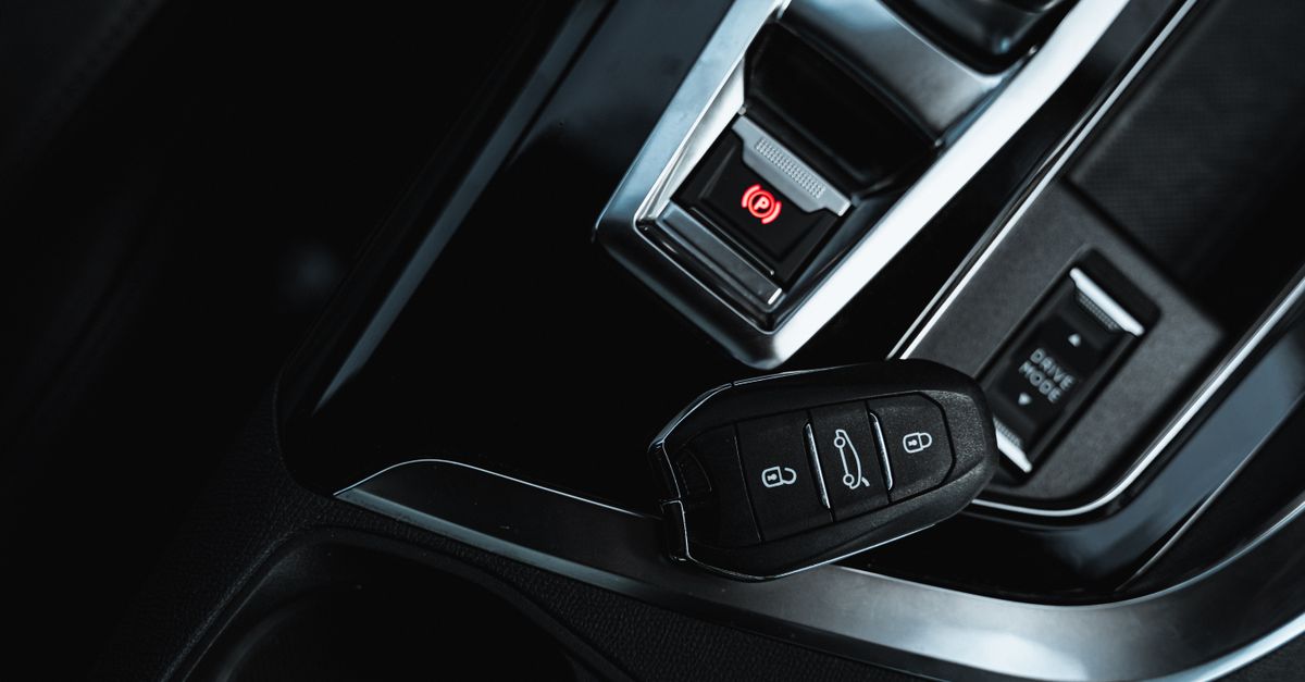 Ford car key fob — Sherman Oaks Locksmith Inc