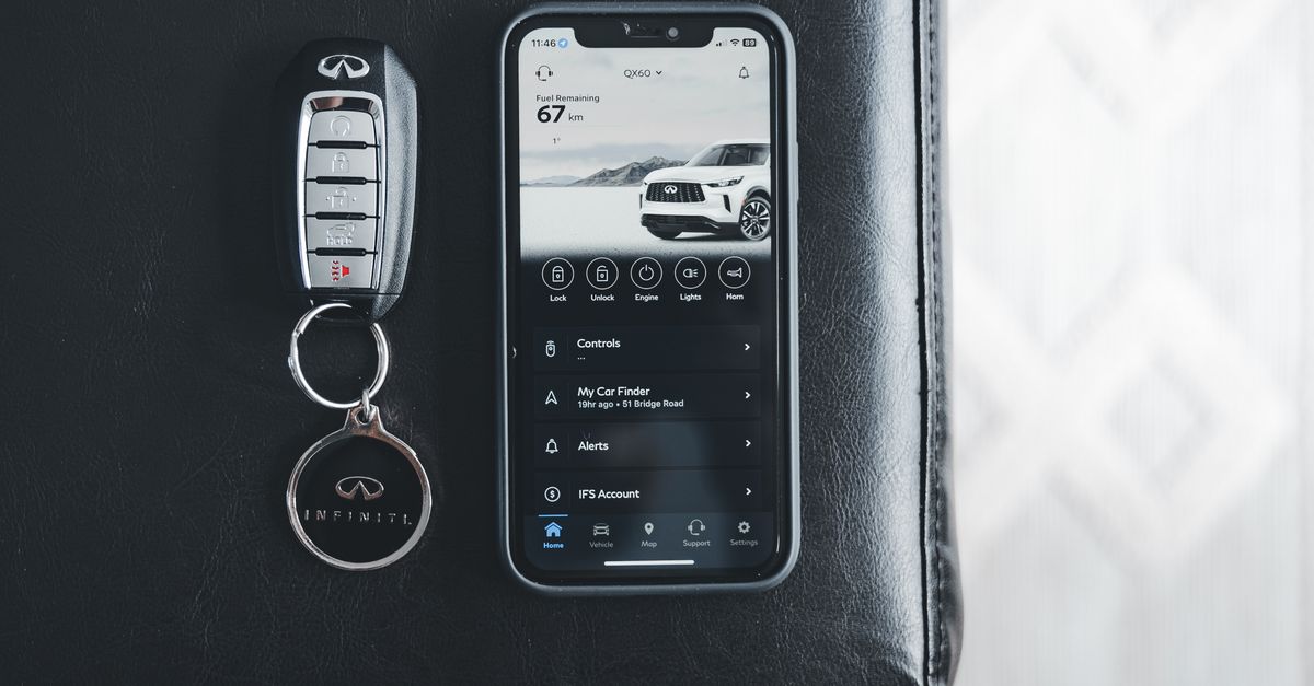 Nissan car key fob — Sherman Oaks Locksmith Inc