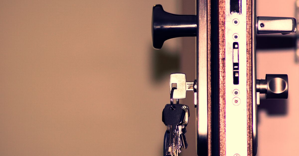 locksmith service technician — Sherman Oaks Locksmith Inc