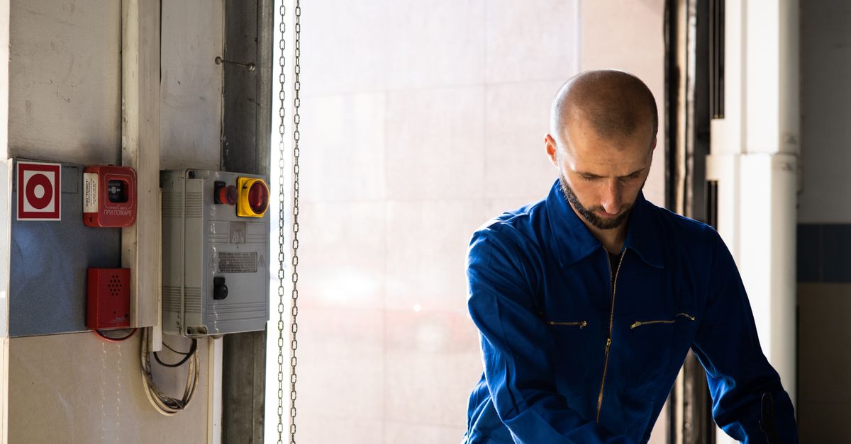 locksmith service technician — Sherman Oaks Locksmith Inc