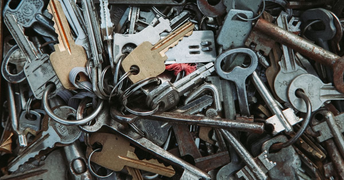 How a Master Key System Actually Works — Levels, Cylinders, and Control — Sherman Oaks Locksmith Inc